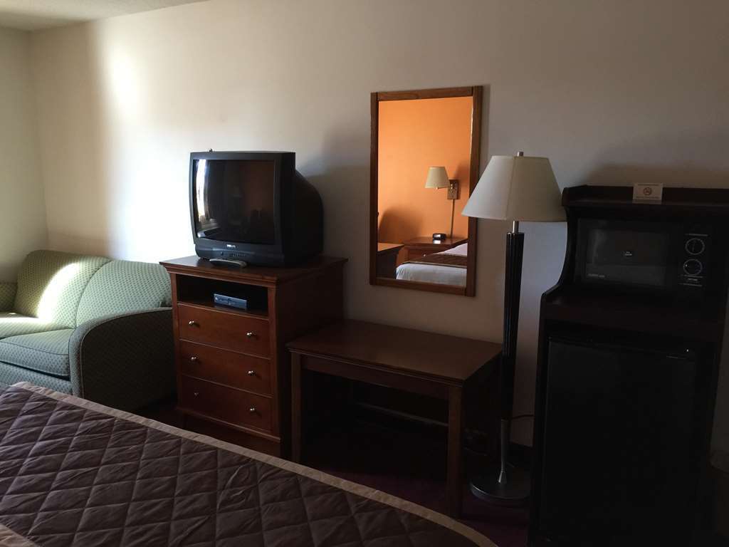 Lake Tree Inn & Suites Marion Zimmer foto